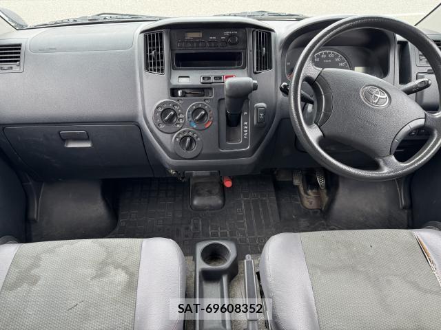 Toyota LITEACE VAN 2015-07 8769291-12