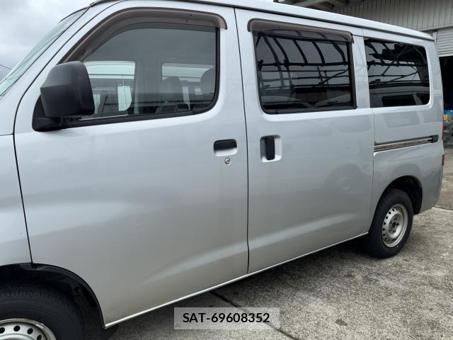 Toyota LITEACE VAN 2015-07 8769291-3