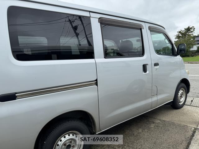 Toyota LITEACE VAN 2015-07 8769291-4