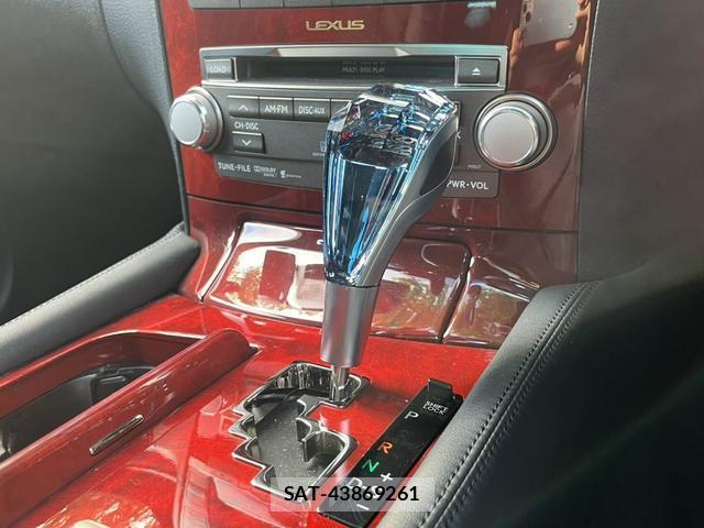 Lexus LS 2012-01 8769958-2