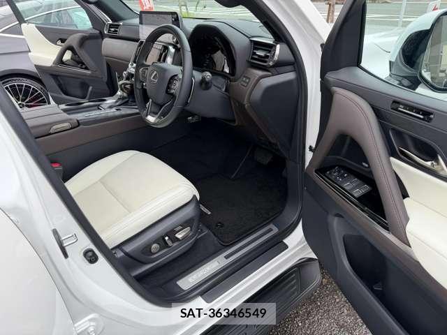 Lexus LX 2024-01 8770116-13