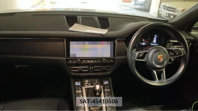 Porsche MACAN 2020-06 8769602-2