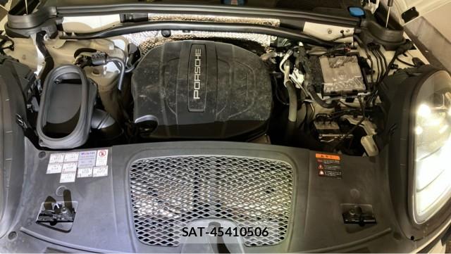 Porsche MACAN 2020-06 8769602-7