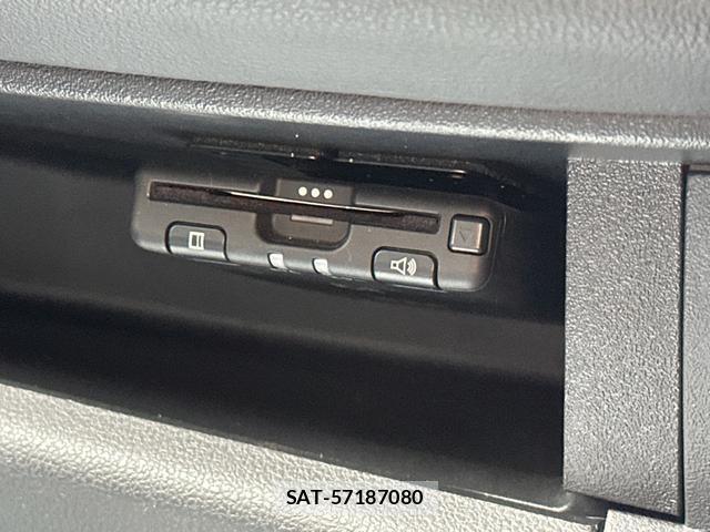 Nissan MARCH 2020-06 8769746-5