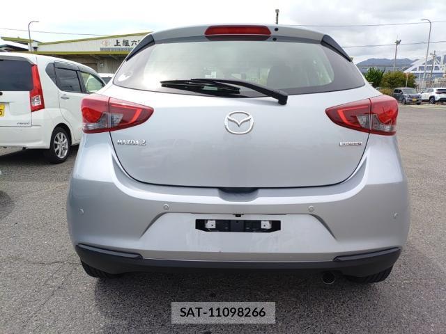 Mazda MAZDA2 2021-08 8768930-1