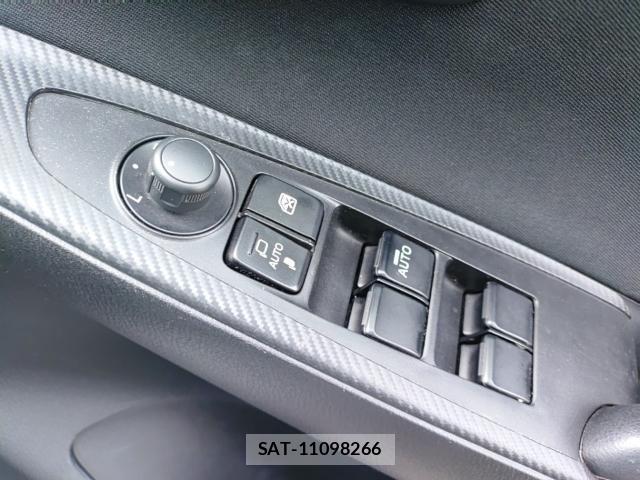 Mazda MAZDA2 2021-08 8768930-13