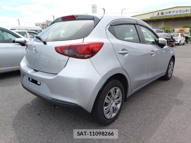 Mazda MAZDA2 2021-08 8768930-4