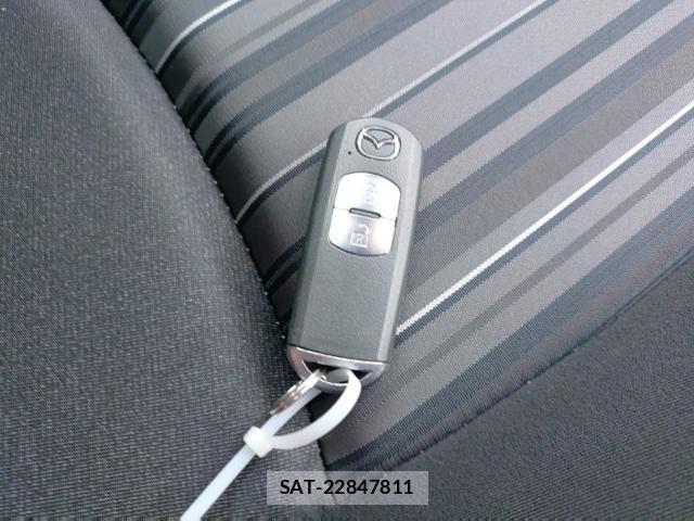 Mazda MAZDA2 2021-08 8768931-14