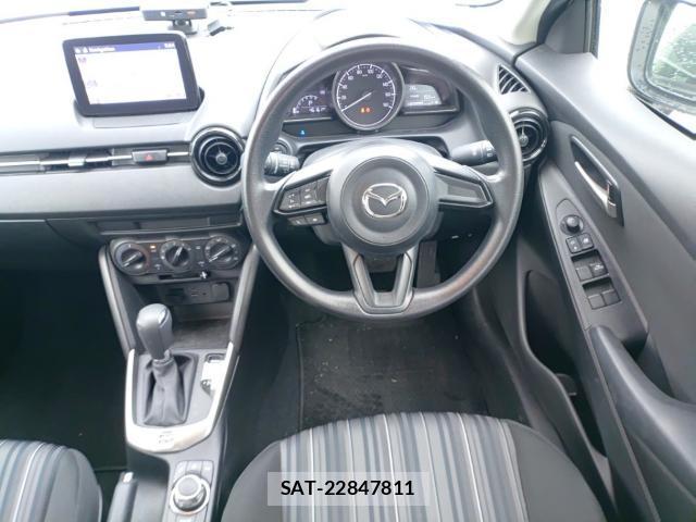 Mazda MAZDA2 2021-08 8768931-2