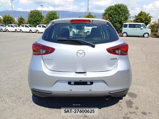 Mazda MAZDA2 2021-08 8768956-1