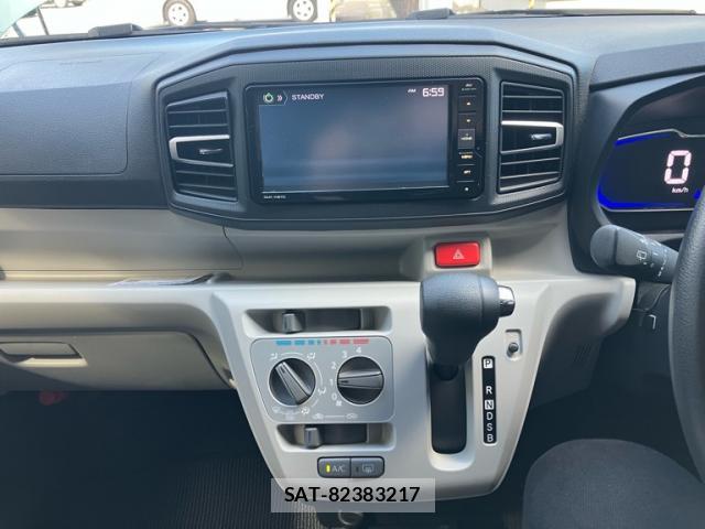 Daihatsu MIRA 2017-10 8770082-11