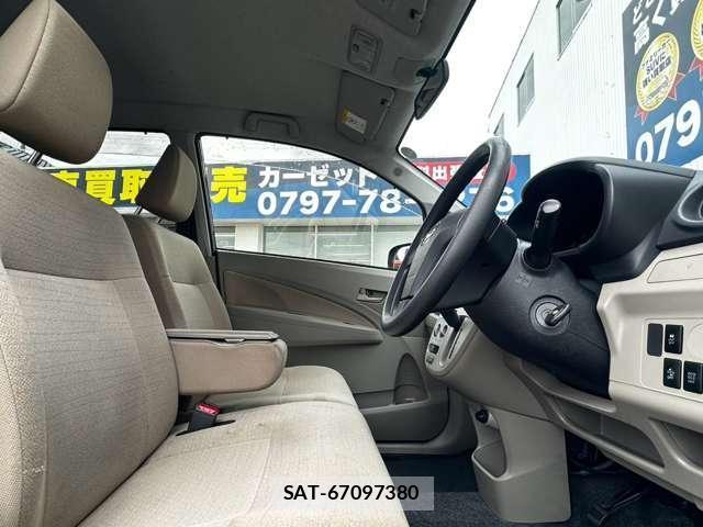 Daihatsu MOVE 2013-09 8770118-4