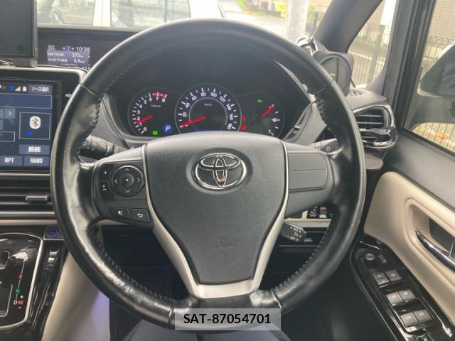 Toyota NOAH 2019-04 8768783-10