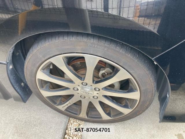 Toyota NOAH 2019-04 8768783-12