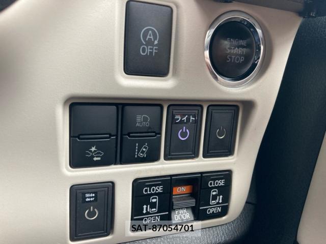 Toyota NOAH 2019-04 8768783-15