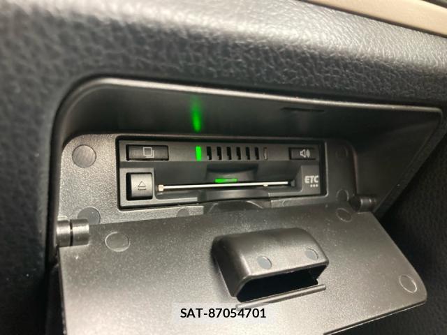 Toyota NOAH 2019-04 8768783-16