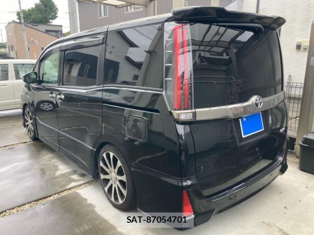 Toyota NOAH 2019-04 8768783-2