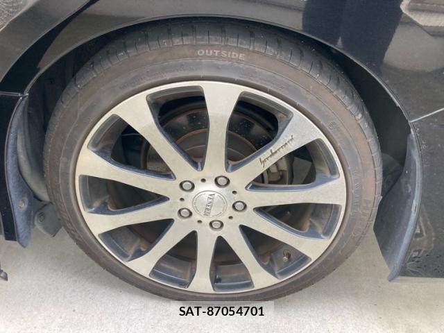 Toyota NOAH 2019-04 8768783-4