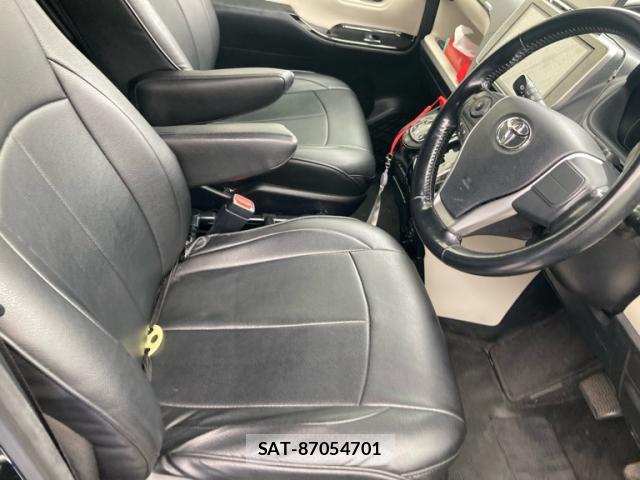 Toyota NOAH 2019-04 8768783-8