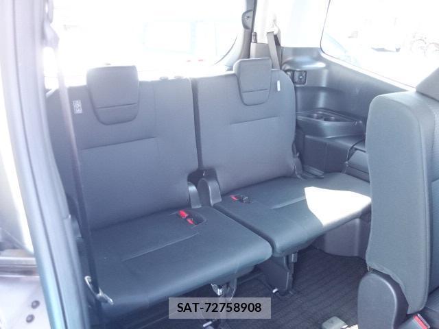 Toyota NOAH 2023-07 8769625-12