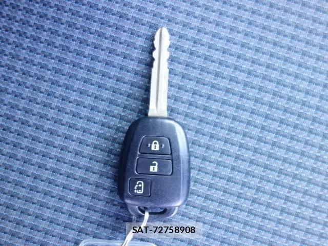 Toyota NOAH 2023-07 8769625-19