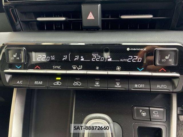 Toyota NOAH 2024-04 8769669-12