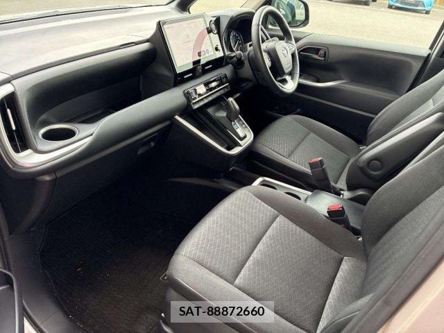 Toyota NOAH 2024-04 8769669-9
