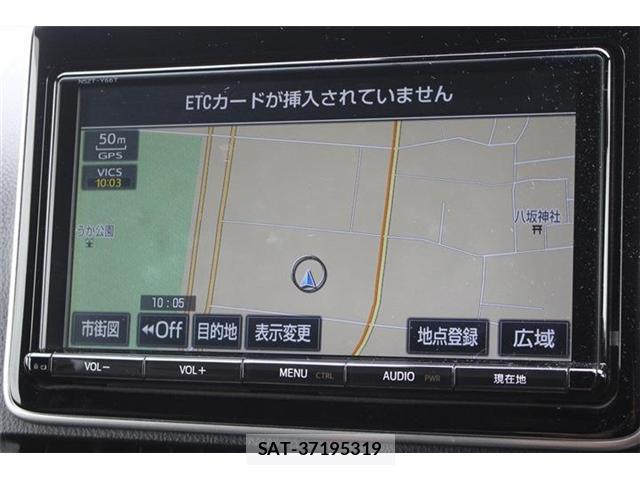 Toyota NOAH 2017-06 8769762-1