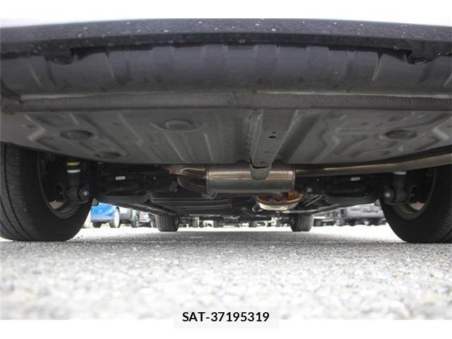 Toyota NOAH 2017-06 8769762-15