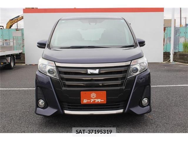 Toyota NOAH 2017-06 8769762-7