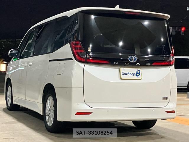 Toyota NOAH 2022-02 8770093-1