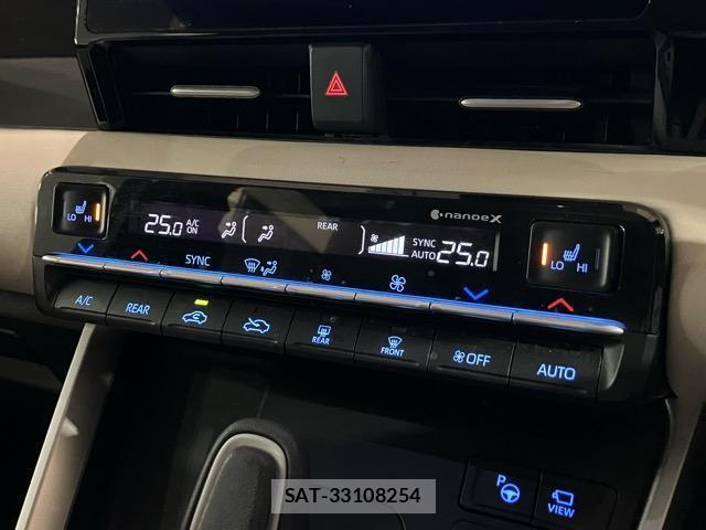 Toyota NOAH 2022-02 8770093-15