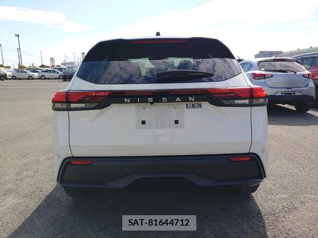 Nissan NOTE 2021-09 8768957-1