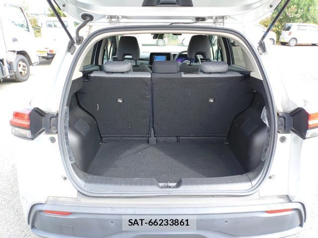 Nissan NOTE 2021-08 8768958-7