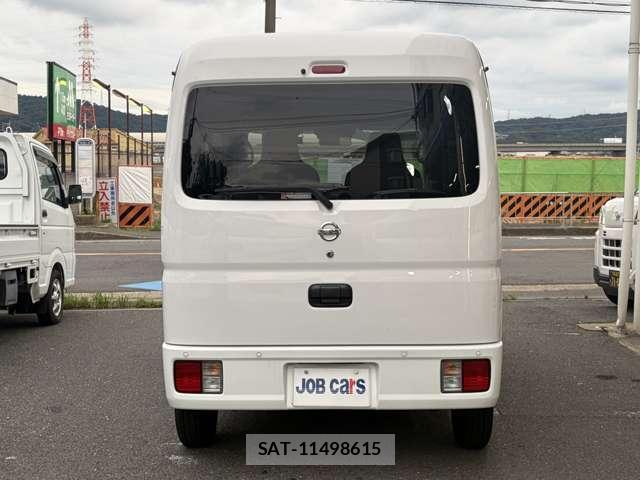 Nissan CLIPPER VAN 2022-08 8769554-13