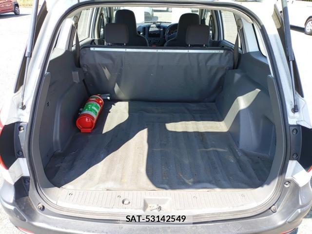 Nissan NV150 AD 2017-08 8768986-5