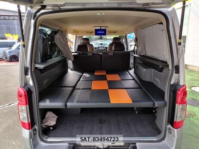 Nissan NV350 Caravan 2013-01 8769332-14