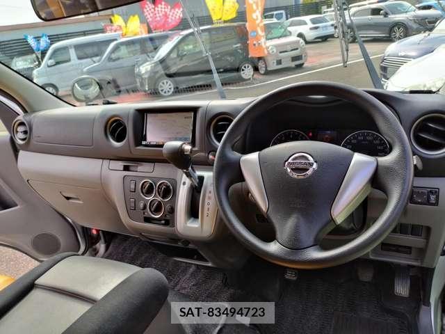 Nissan NV350 Caravan 2013-01 8769332-15