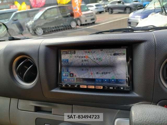 Nissan NV350 Caravan 2013-01 8769332-2