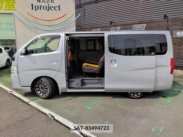 Nissan NV350 Caravan 2013-01 8769332-7
