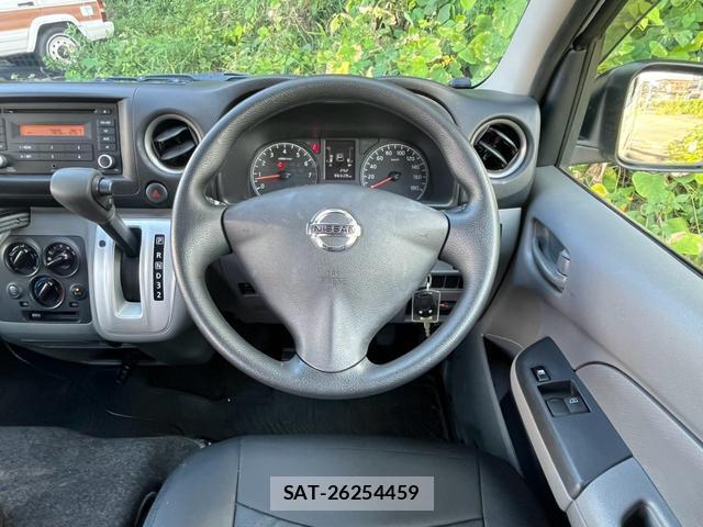 Nissan NV350 Caravan 2019-07 8769961-1