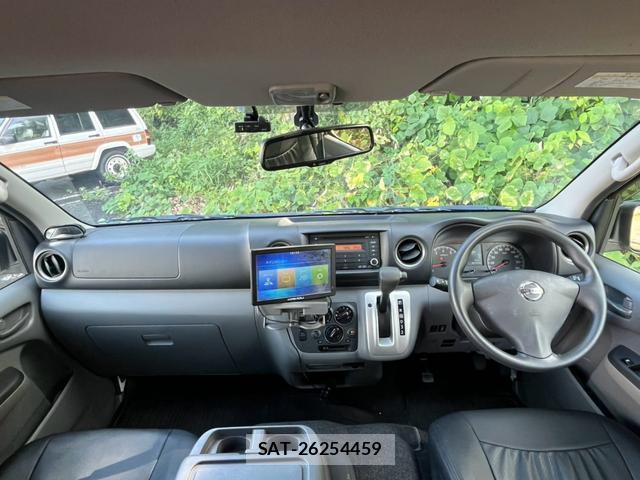 Nissan NV350 Caravan 2019-07 8769961-2