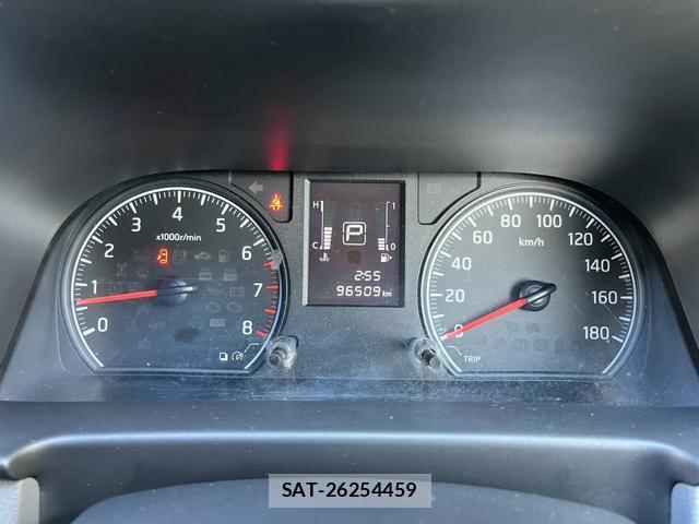 Nissan NV350 Caravan 2019-07 8769961-6