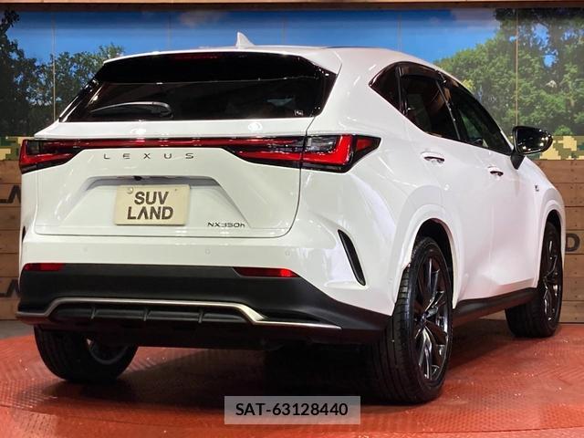 Lexus NX 2022-01 8769799-16