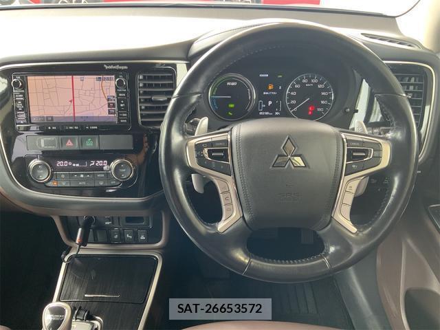 Mitsubishi OUTLANDER PHEV 2017-04 8769090-14