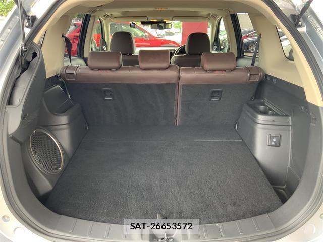 Mitsubishi OUTLANDER PHEV 2017-04 8769090-16