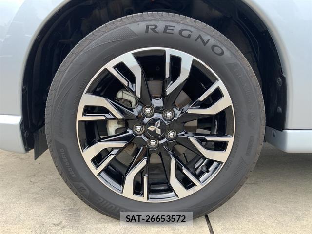Mitsubishi OUTLANDER PHEV 2017-04 8769090-17