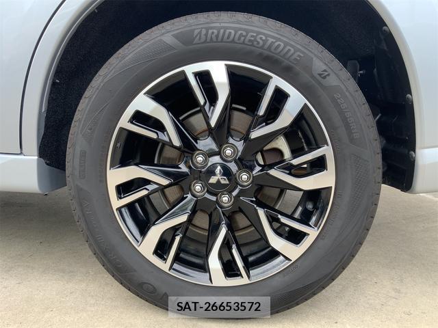 Mitsubishi OUTLANDER PHEV 2017-04 8769090-18