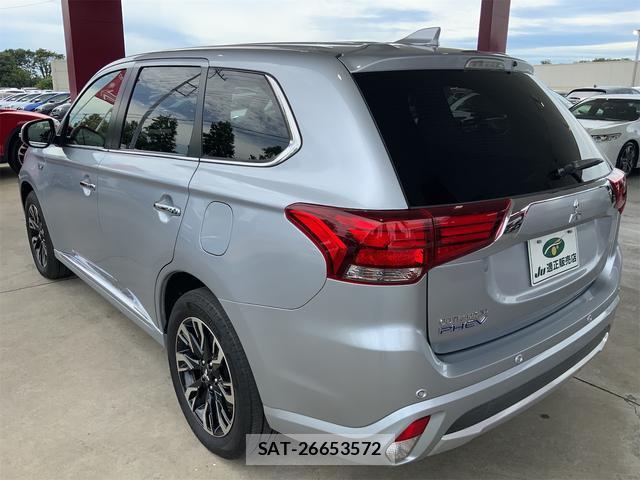Mitsubishi OUTLANDER PHEV 2017-04 8769090-7