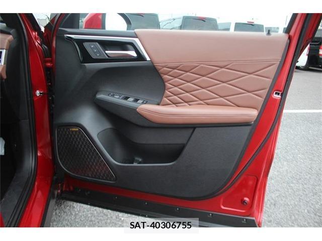 Mitsubishi OUTLANDER PHEV 2025-03 8769759-16